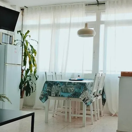 Апартаменты J&h Торремолинос